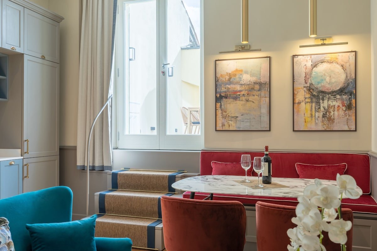 Design Florence Suite with large Terrace gallery image 4