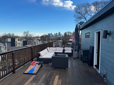 Downtown View Roof Deck*Sleeps 12*1.5 to Broadway