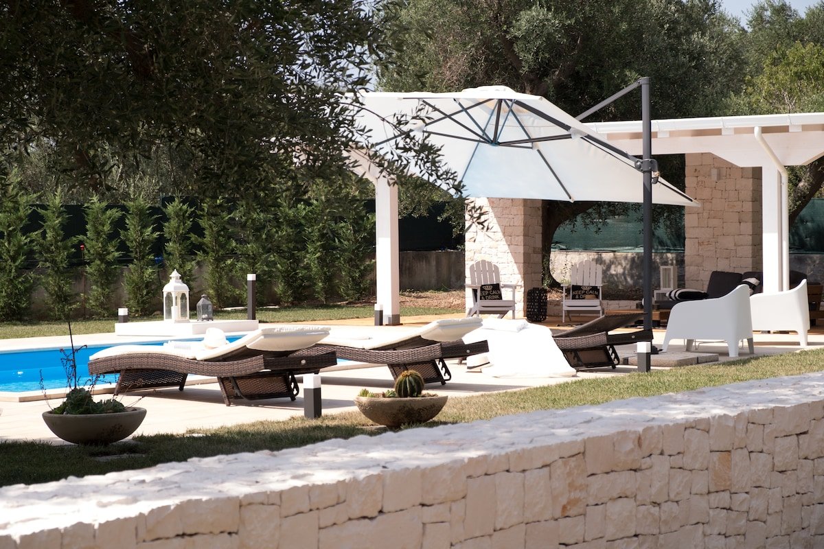 Villa con piscina gallery image 4