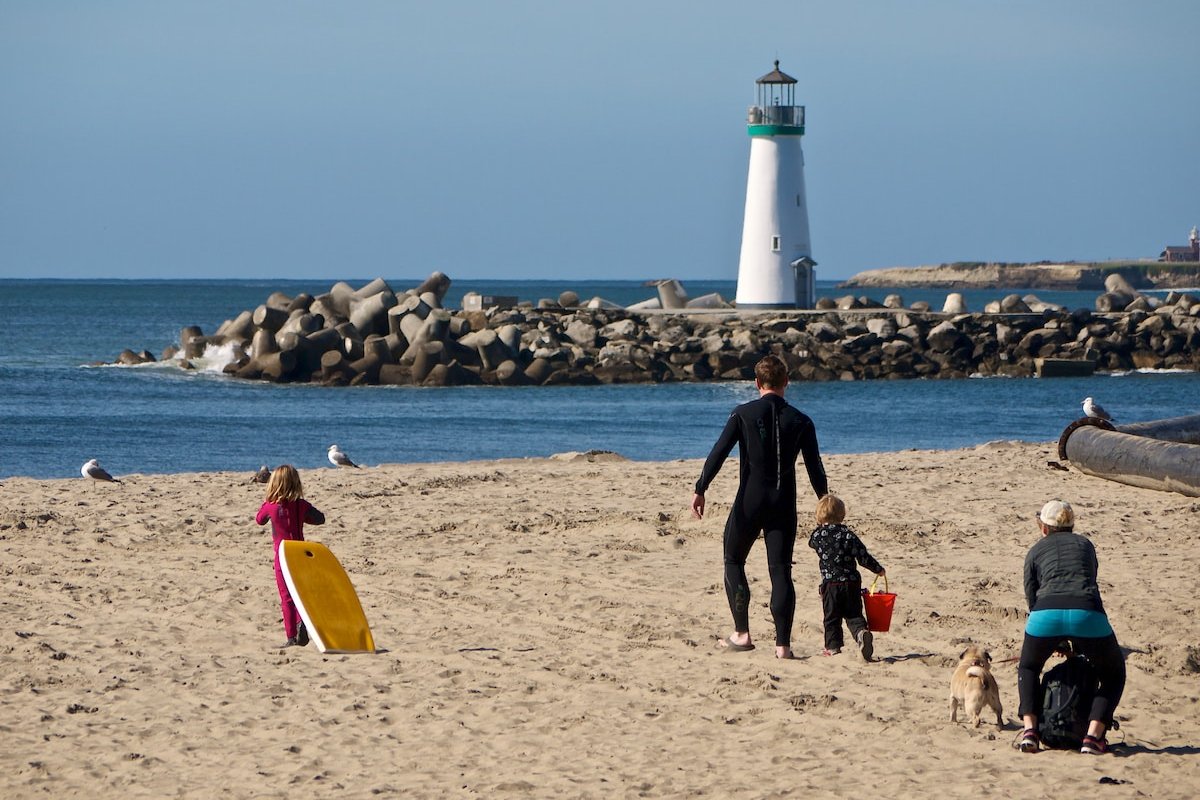 Luxury 5 Star Beach Villa:New Hot Tub, Sleeps 10 gallery image 3