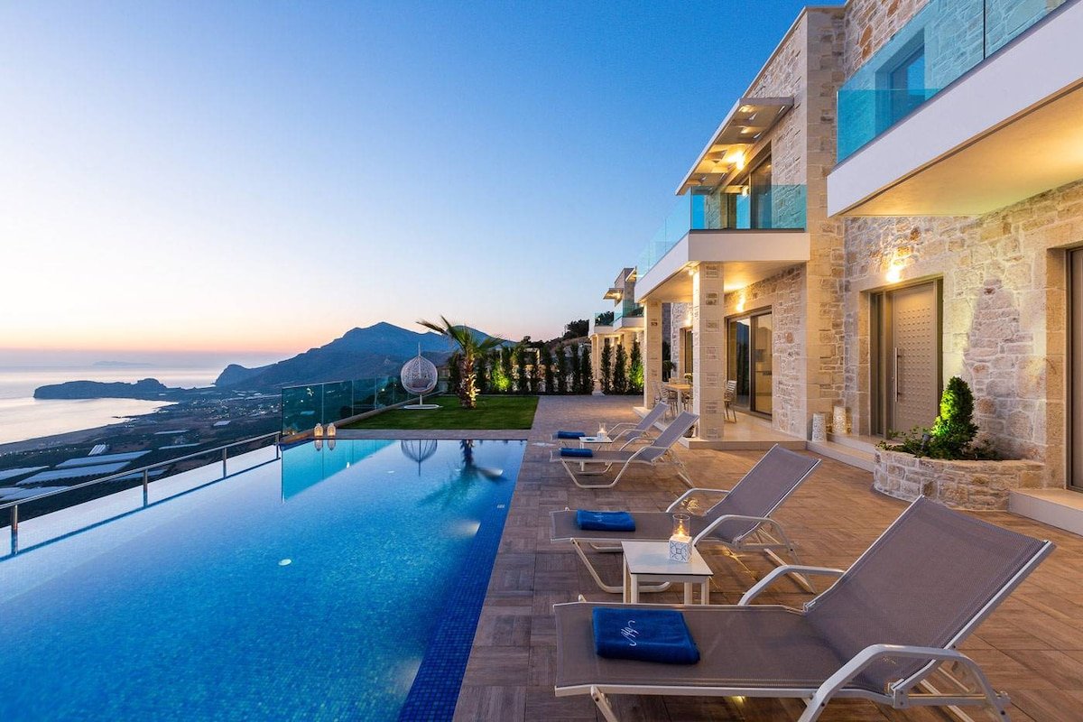 Villa Sunset Dream, 6 BD, 7 BA, 2 private pools gallery image 4