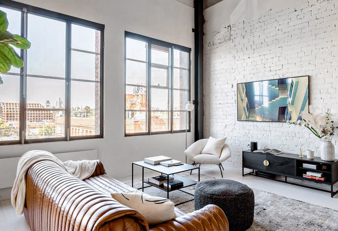 New York Converted Warehouse Apartment in Richmond gallery image 3