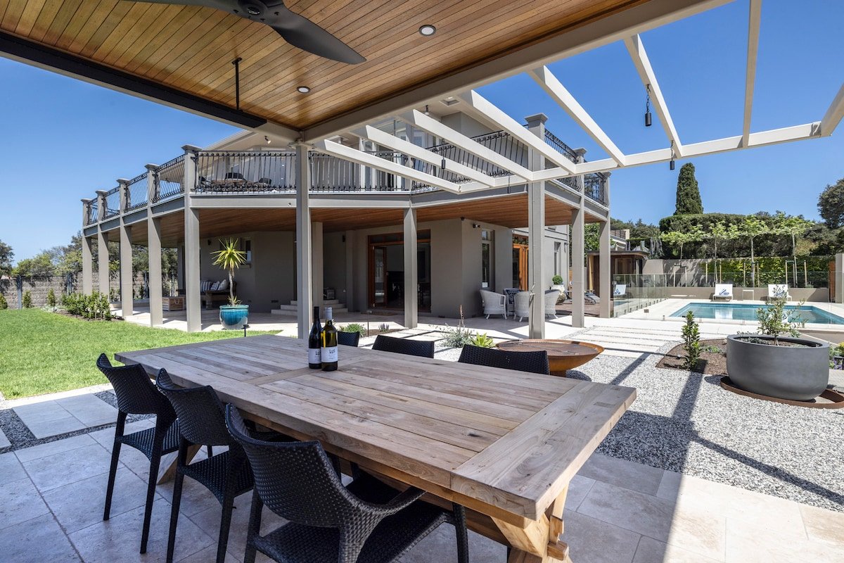 Serendib – Luxury Sorrento Resort Living gallery image 2