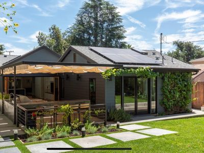 Stylish La Cañada Home