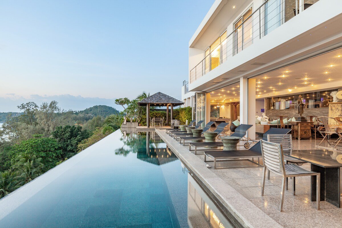 Bluesiam Villa gallery image 2