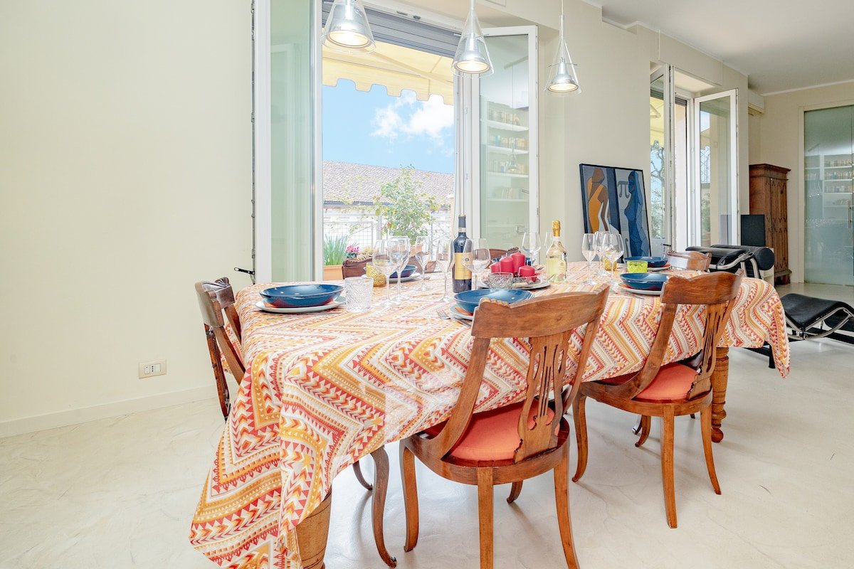 Penthouse con Terrazzo nel Cuore di Milano – Duomo gallery image 5