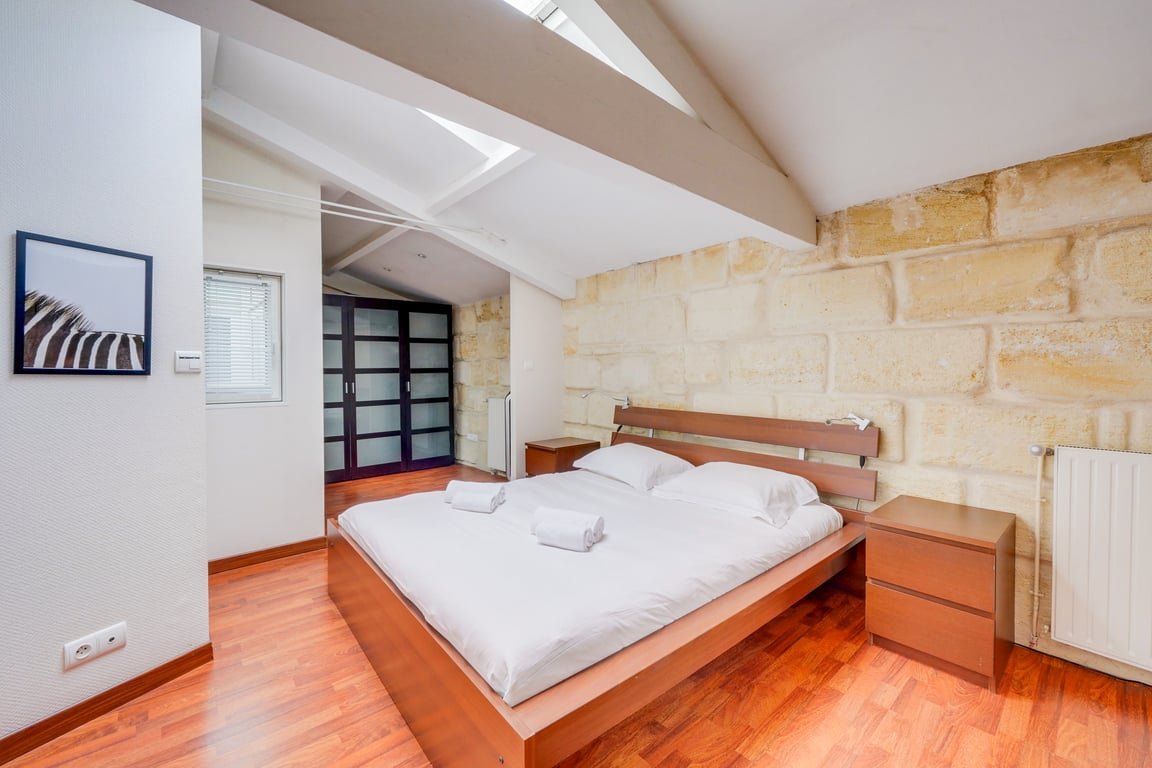 Lovely large flat in the heart of Bordeaux gallery image 4