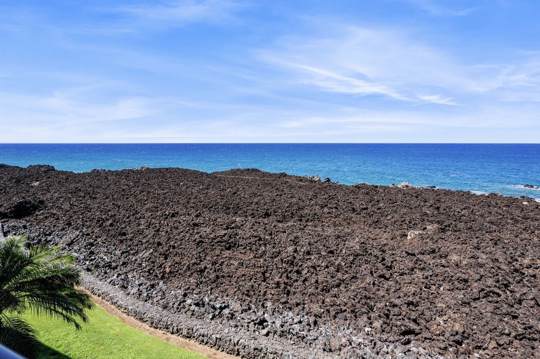 Direct Ocean Front | AC | Concierge Included gallery image 3