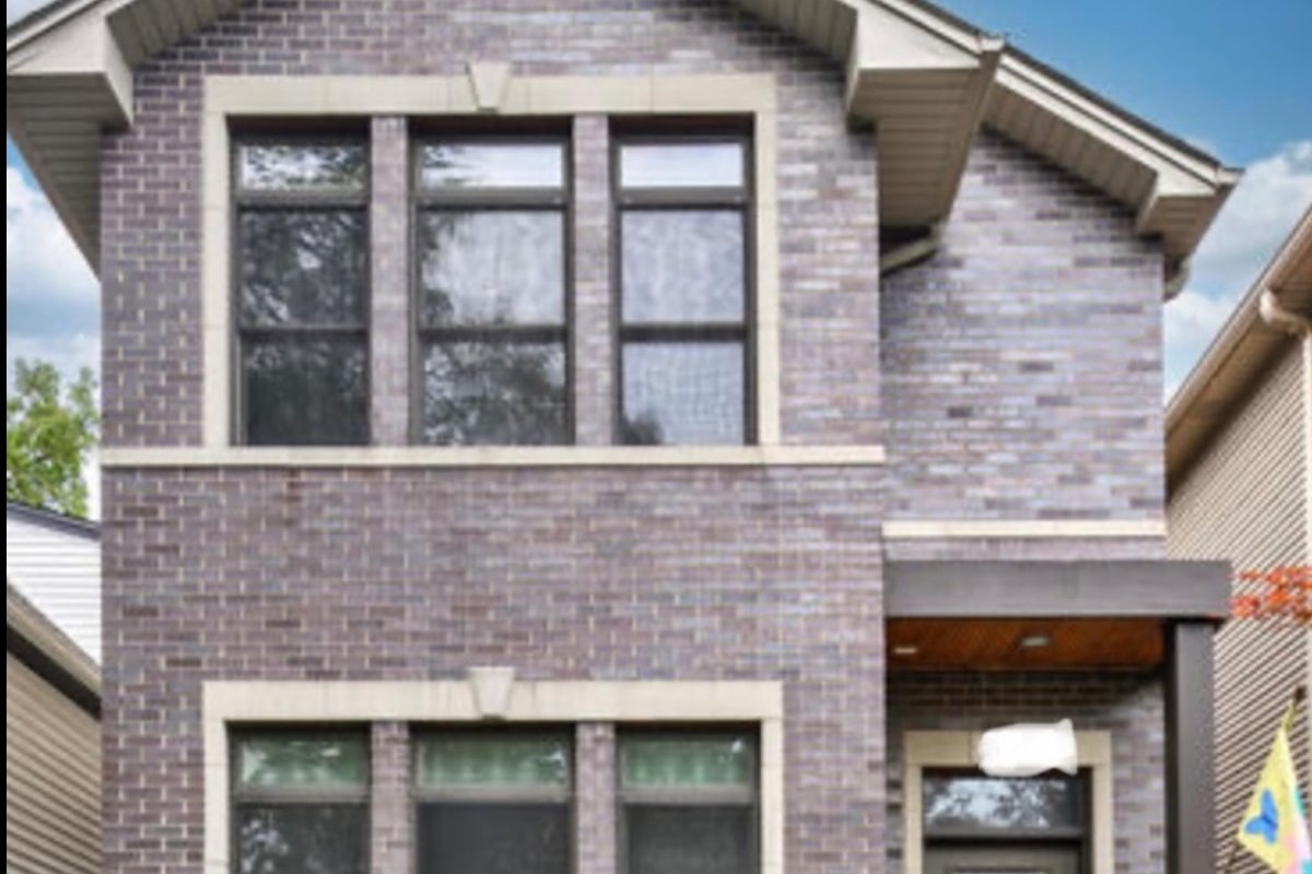 Entire Home in Historic Logan Square gallery image 2