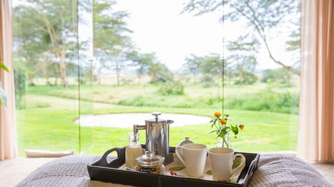 Solio Lodge - Morning wake up call