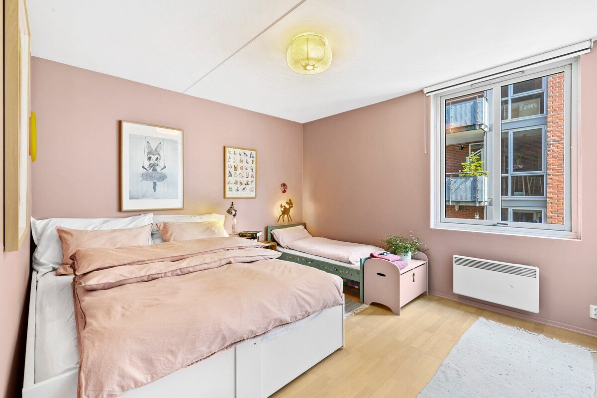 Family friendly | Free parking | EV charging gallery image 4