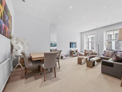 Exceptional apartment in the most desirable street