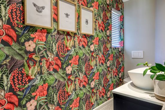 Villa Warbler Photo 1