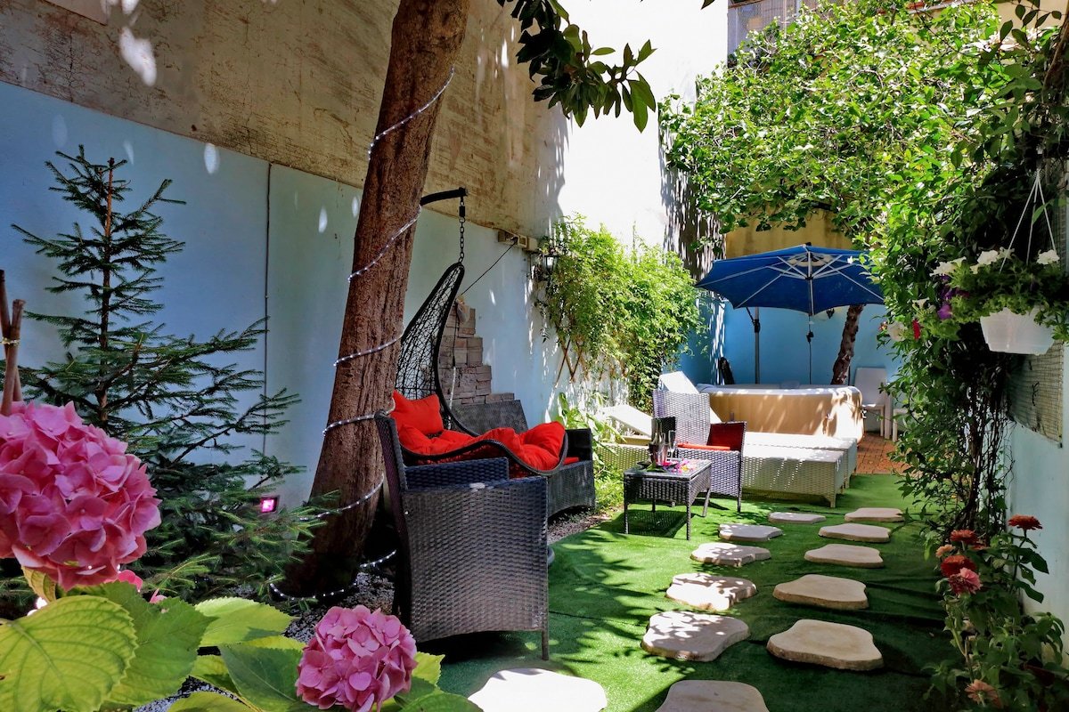 Luxury Domus Villa Rome center gallery image 2