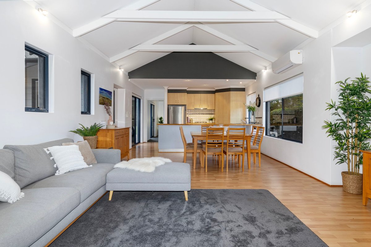 The Enclave—A Family Alfresco Retreat