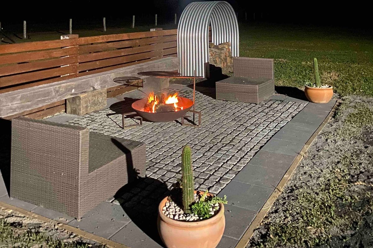 Twin River Ranch – The Main House and The Flat gallery image 5