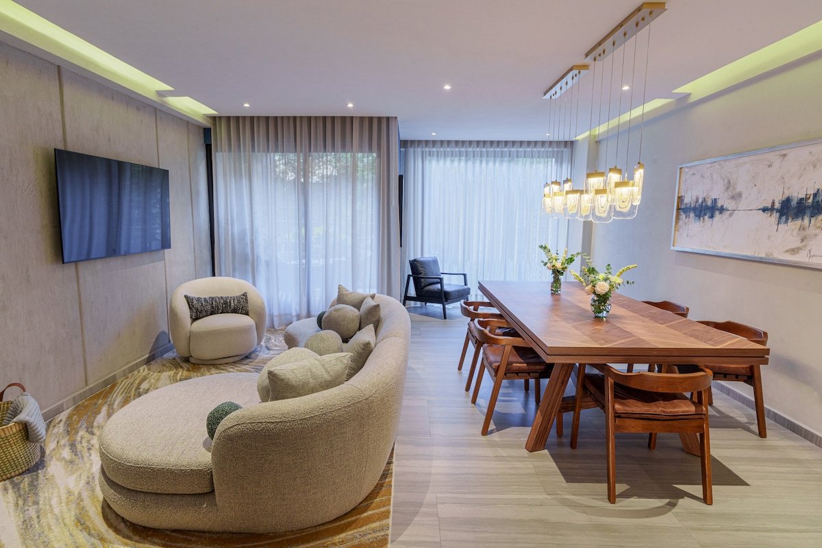 Agave: Stylish Stay by the Park gallery image 5