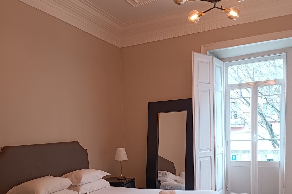 Park Deluxe/6 Rooms/Air Conditioner gallery image 4