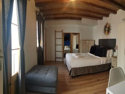 Nice Apt 3 bedrooms En Suite in the Gothic Quarter