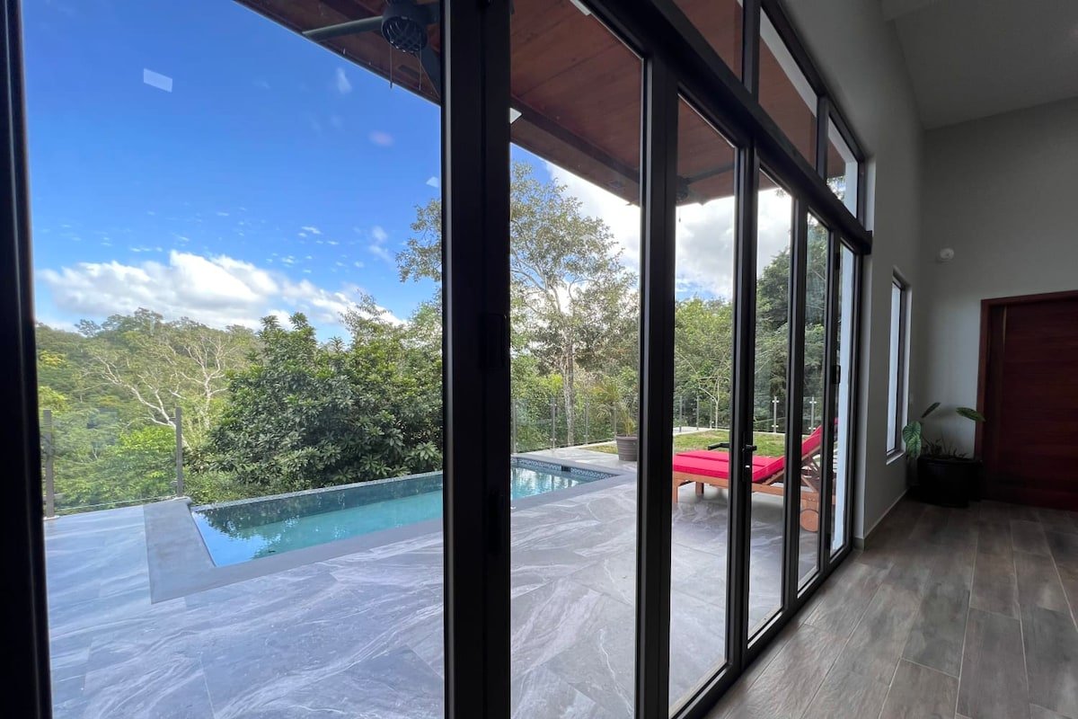 Mountaintop Villa • Full Horizon Views • Villa 15 gallery image 5