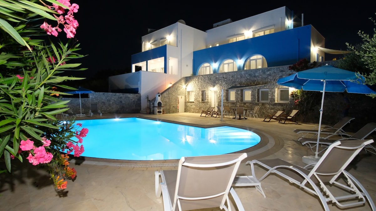 Villa Oliv sea view / LGBT friendly gallery image 3