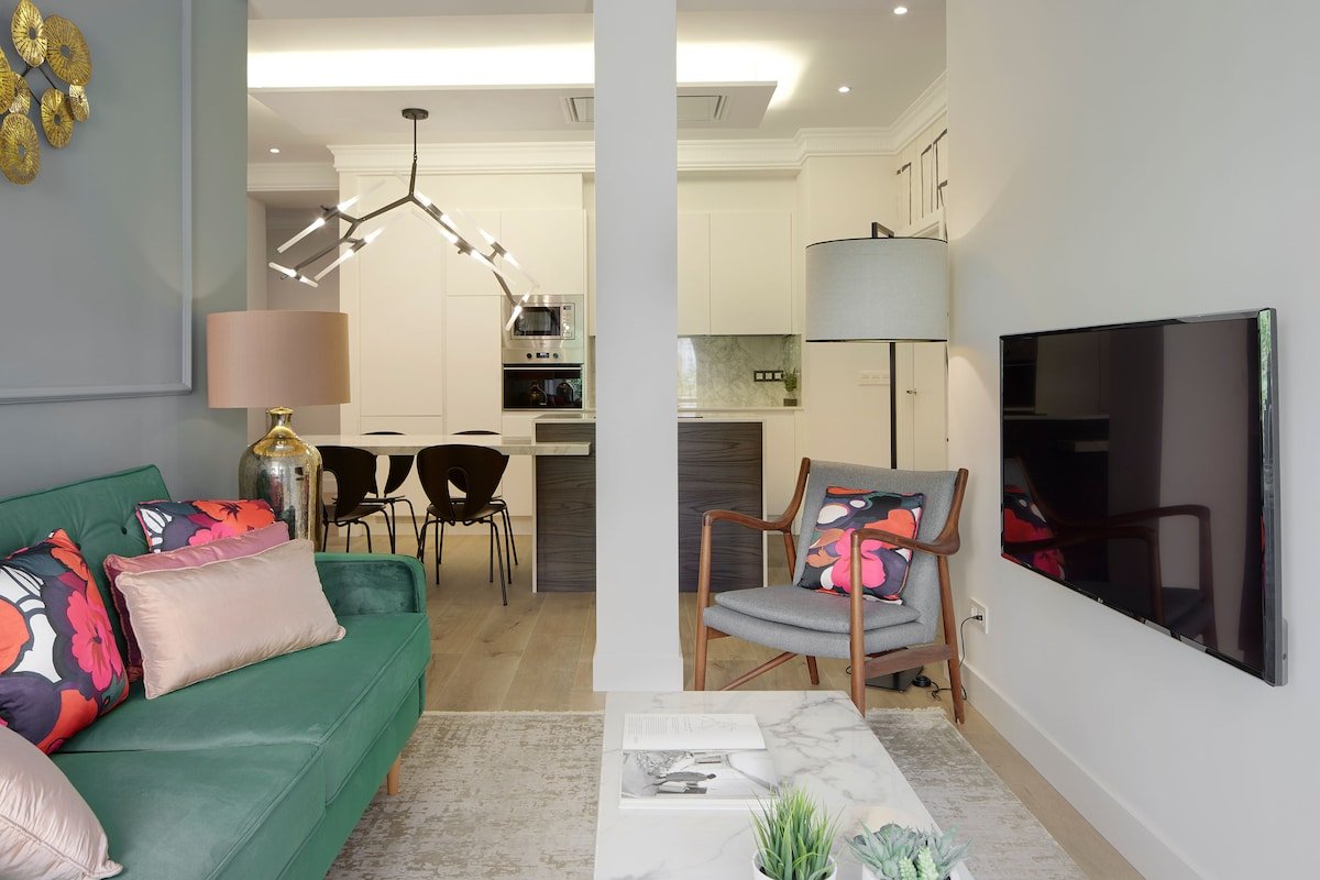 Moraza Suite by FeelFree Rentals gallery image 4