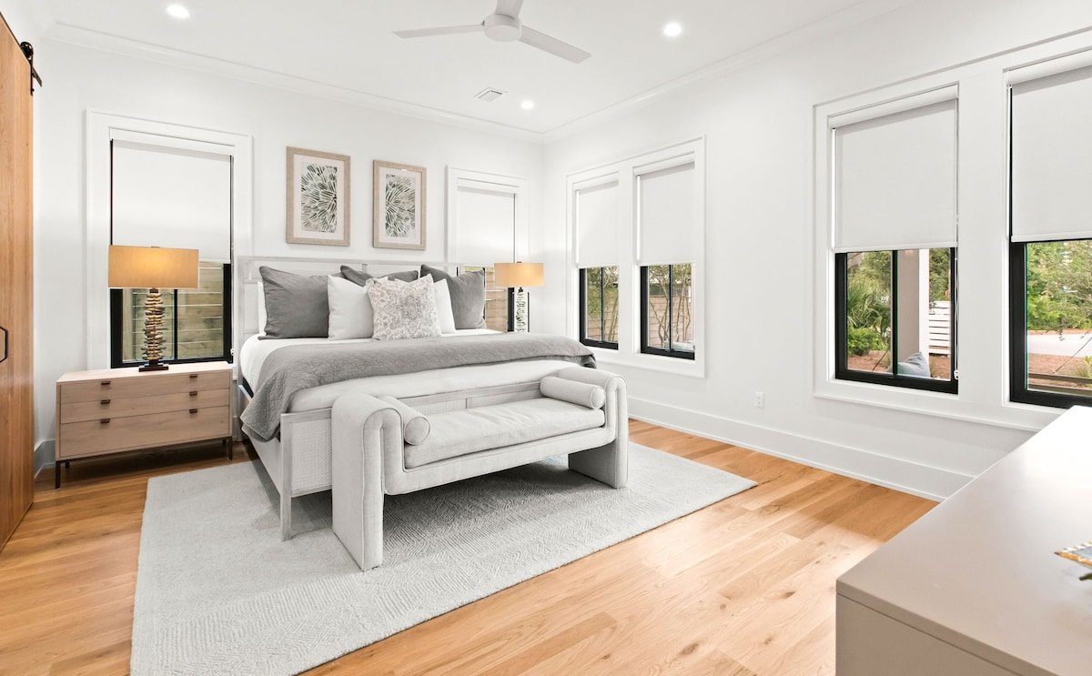 169 Lakeview Drive gallery image 2