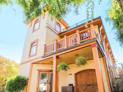 The Portland Villa on Alberta St