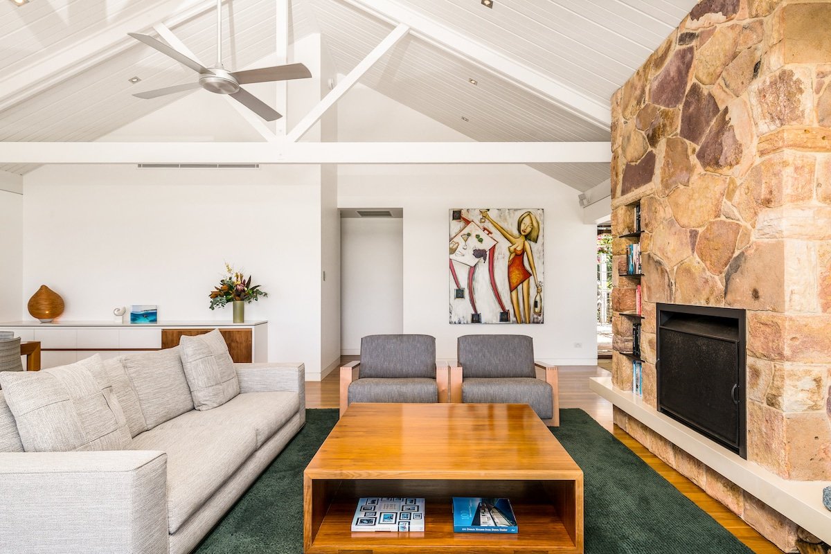 Belongil Sands gallery image 2