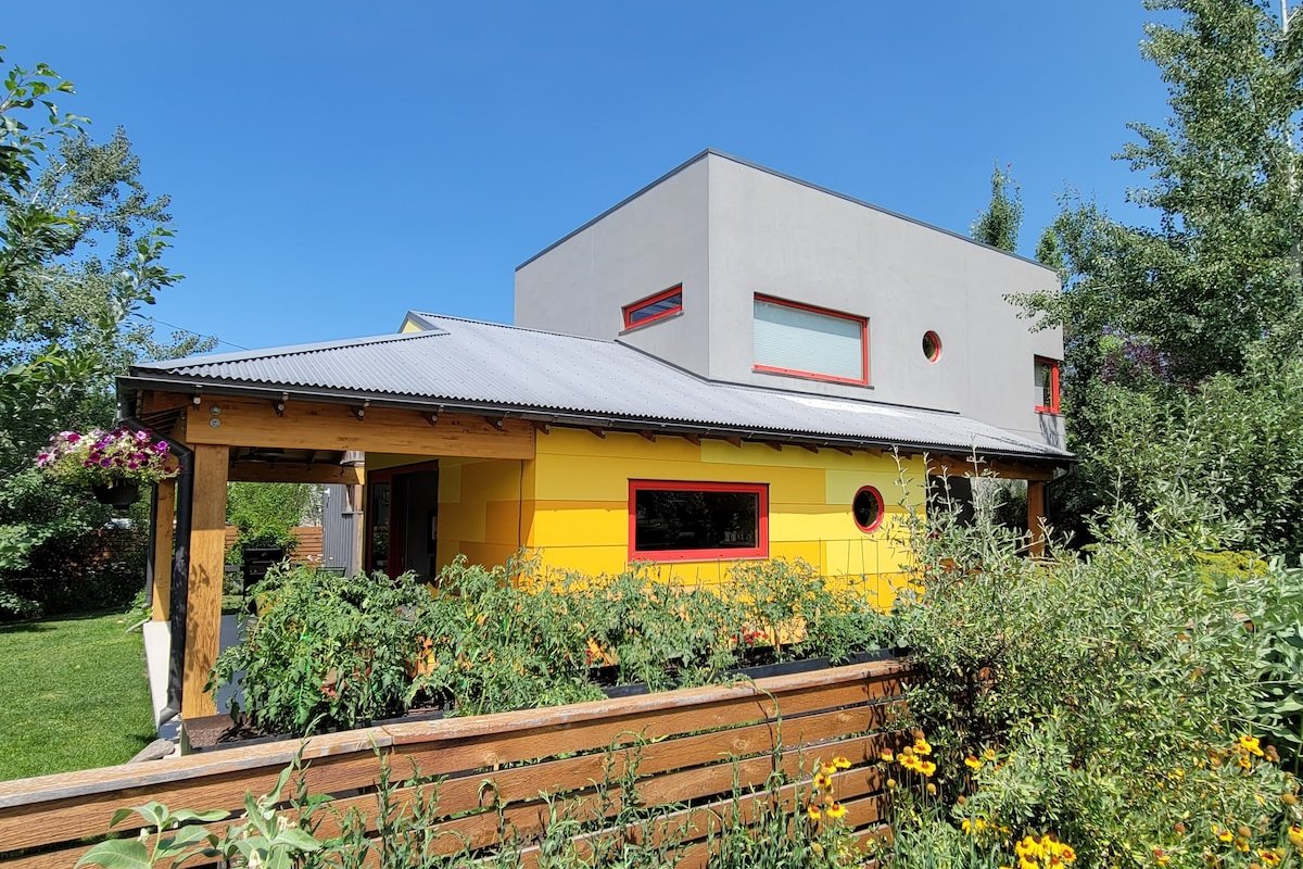 Downtown Beall Park Modern 2 Bedroom gallery image 2