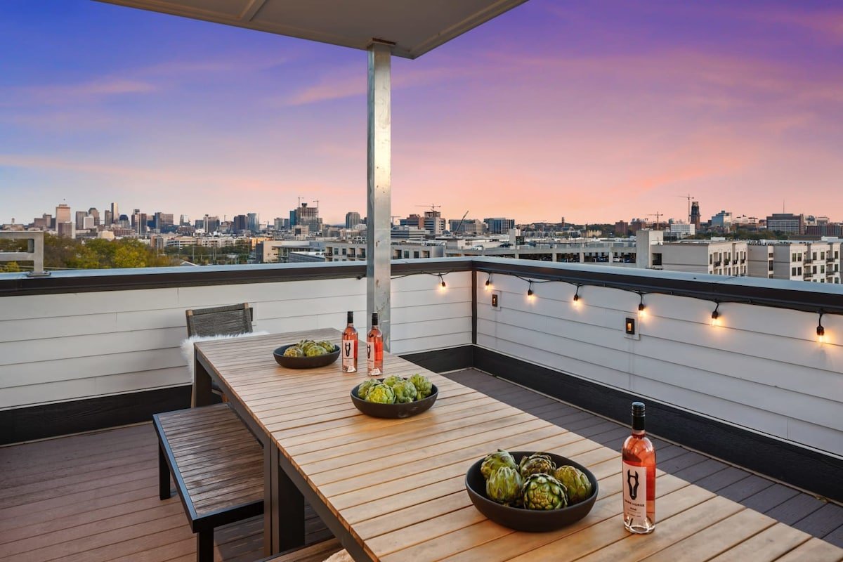 The View at City Heights | Mins to Broadway, Vandy gallery image 5