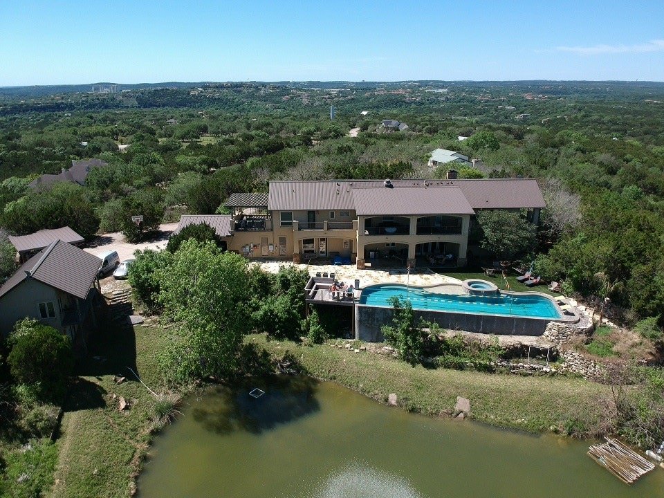 The Estate at Crystal Creek – 8 miles to Downtown! gallery image 2