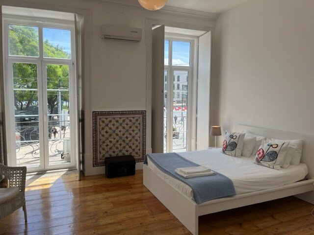 Lisbon Tejo Apartment Best Location and River View gallery image 4