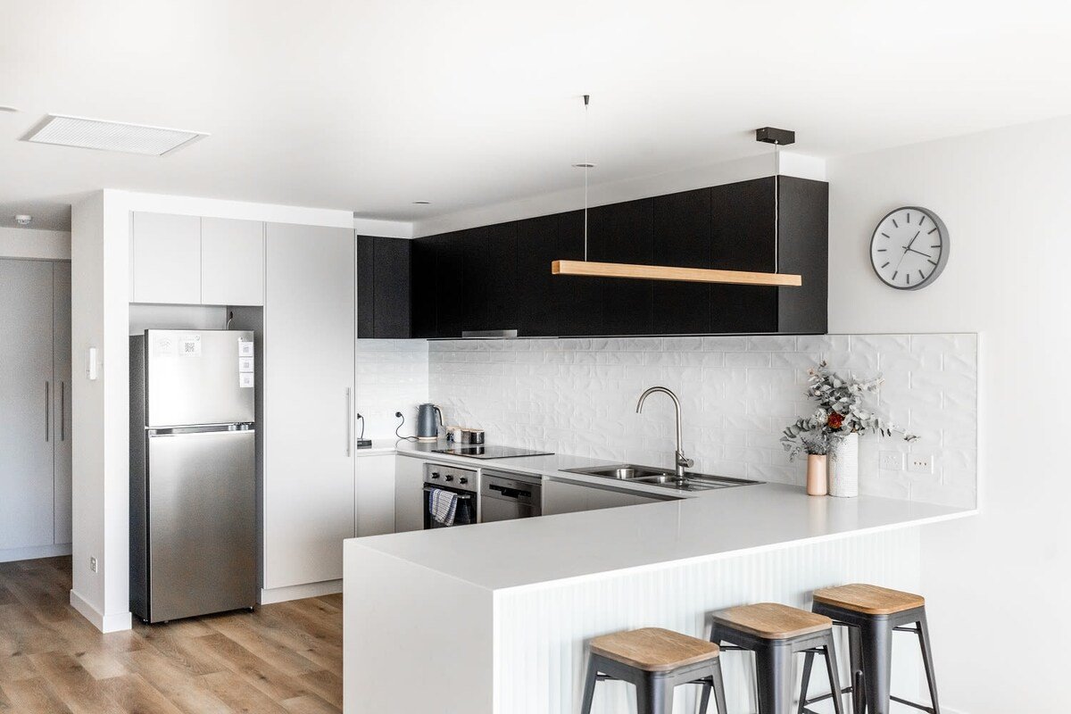 Little Island Apartments #12 gallery image 2