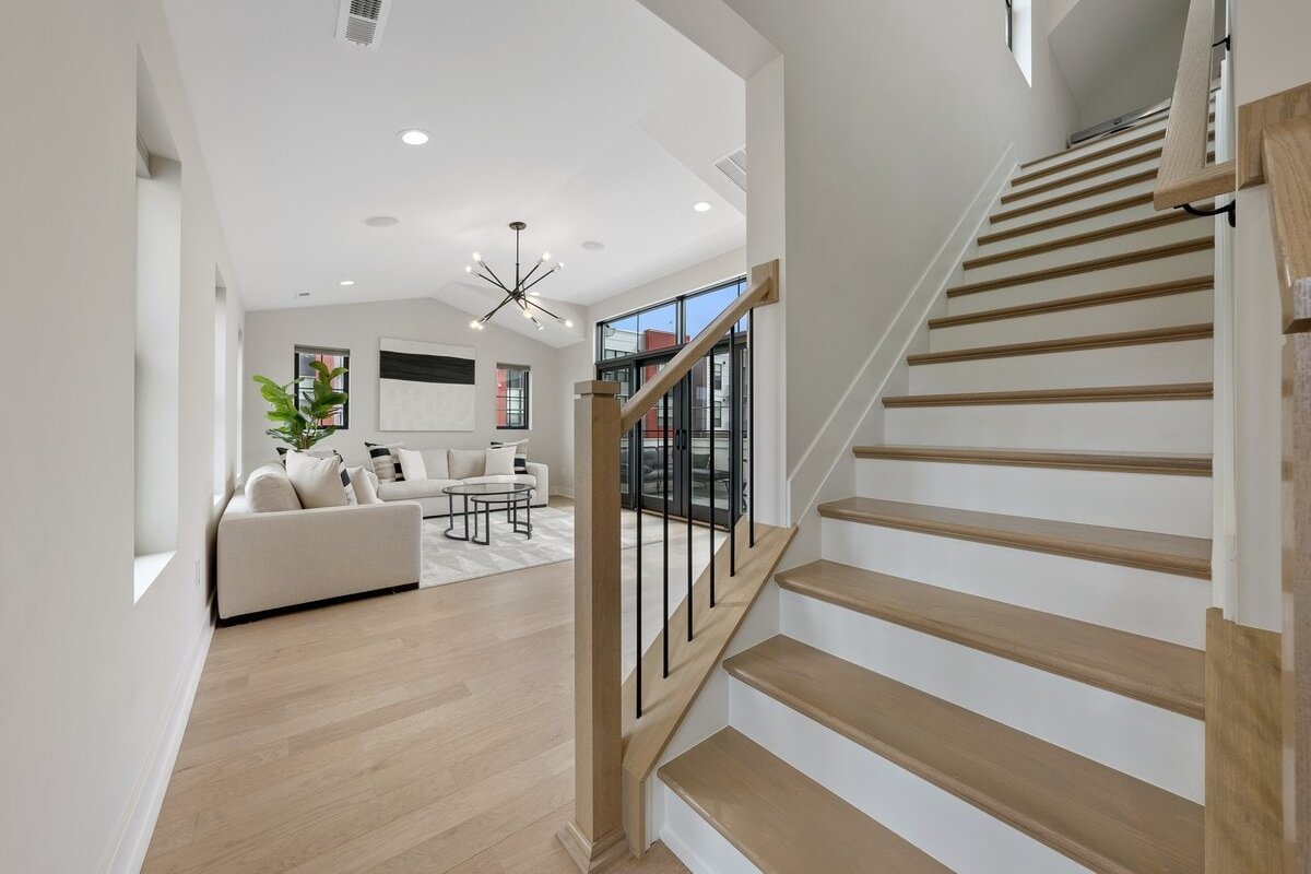 AMAZING MODERN NEW BUILD IN ITALIAN VILLAGE! gallery image 5