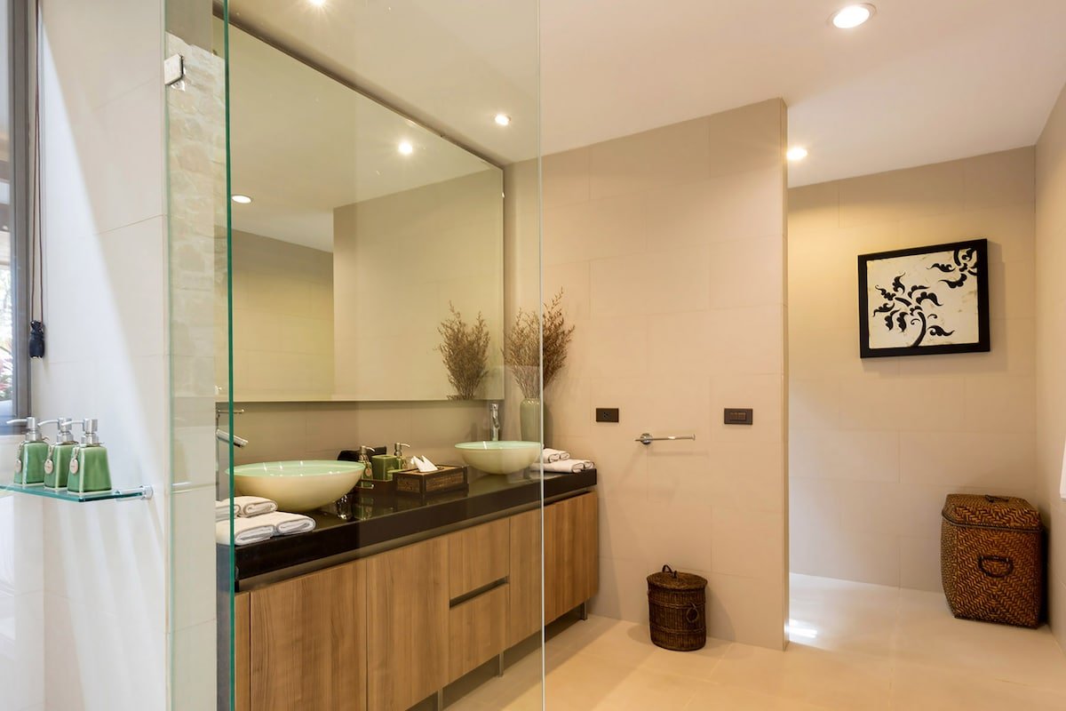 Purana Residence: Pool, Airport Transfer gallery image 4