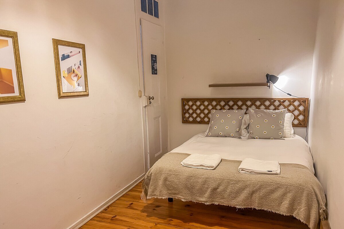 Charming 6 Bedroom Apartment in Historical Santos gallery image 5