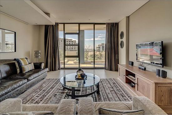 Photo 4 of Kylemore 309 accommodation in V&A Waterfront, Cape Town with 2 bedrooms and 2 bathrooms