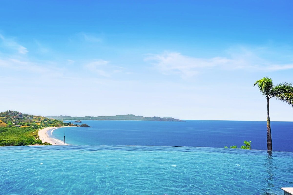 Luxury Oceanview 3BDR w/ Pool, Minutes to Beach gallery image 3