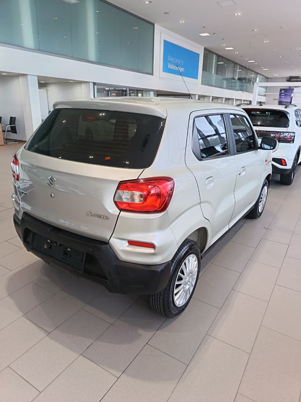 Used car gallery