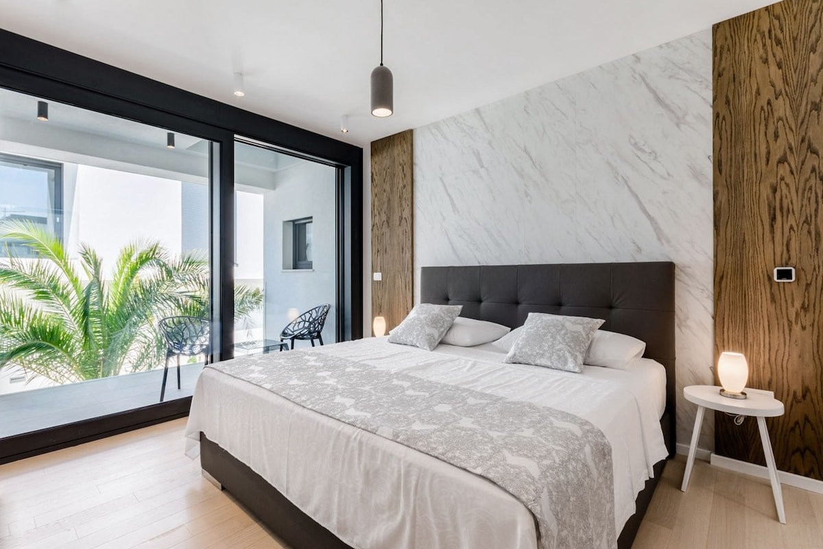 Nebo Complex gallery image 2