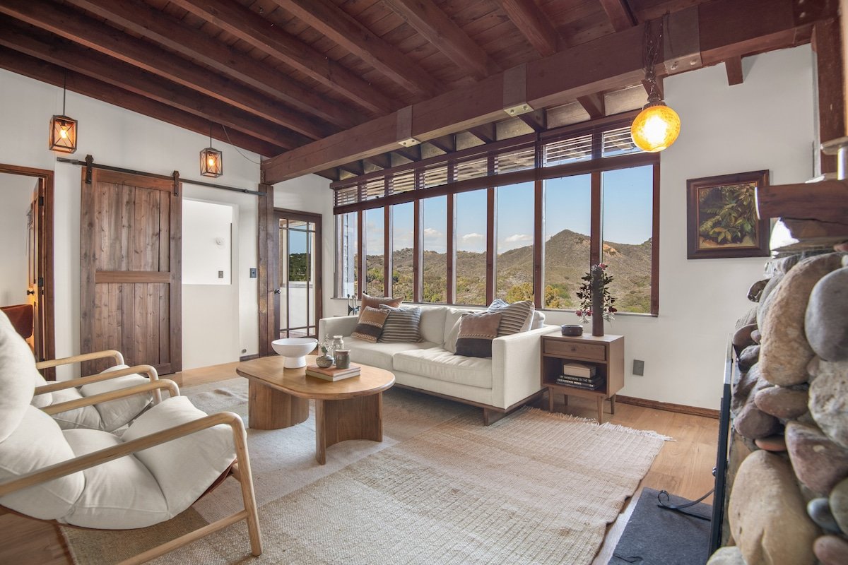 Eagles Nest: Epic views, beach, in NY Times, Dwell gallery image 3