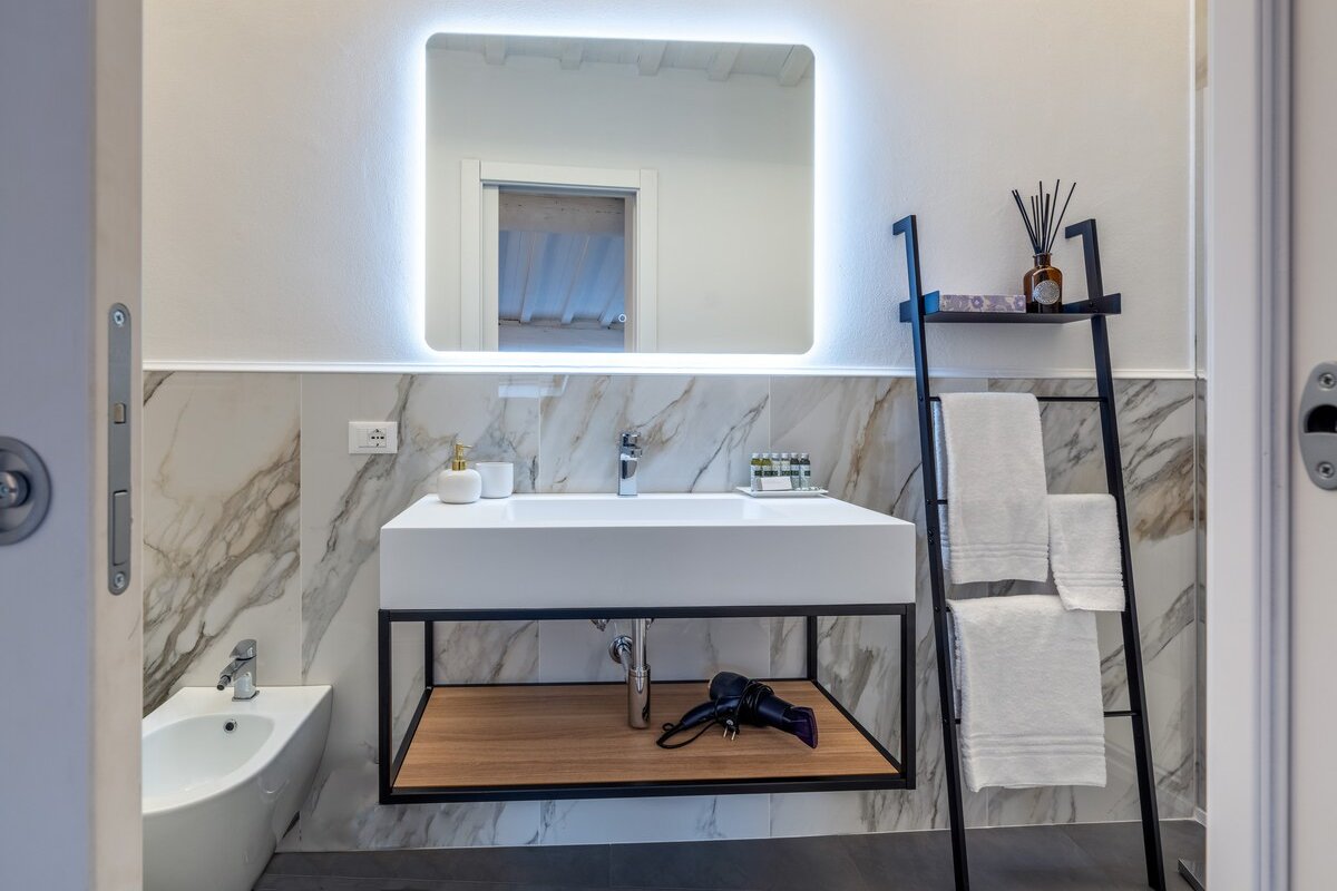 Uffizi Suite gallery image 5