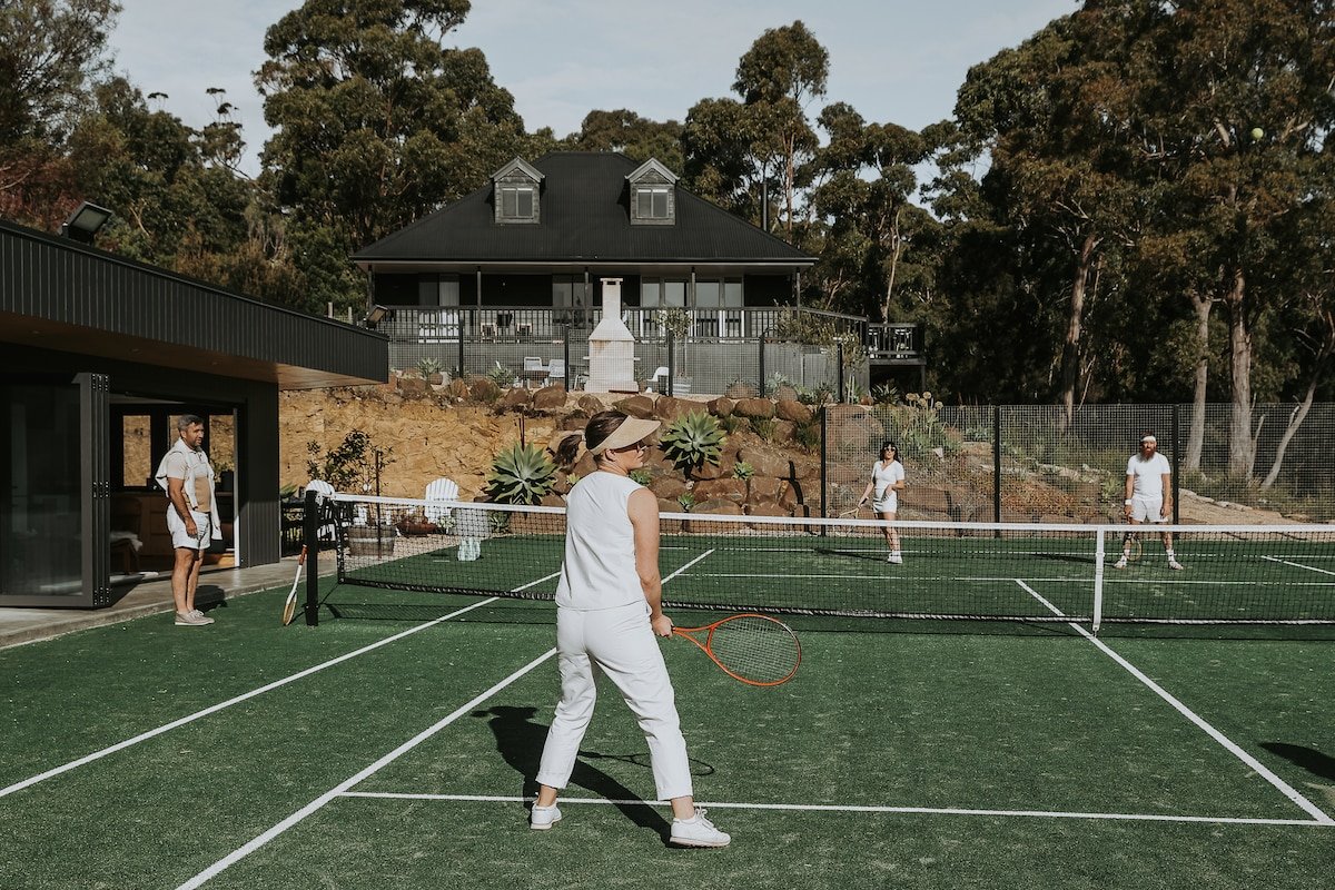 The Chalet & The Pavilion – Tennis Court & Sauna gallery image 2
