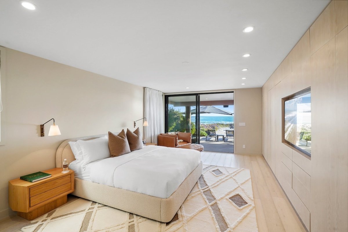 The Surf Lodge by Stay Awhile Villas gallery image 2