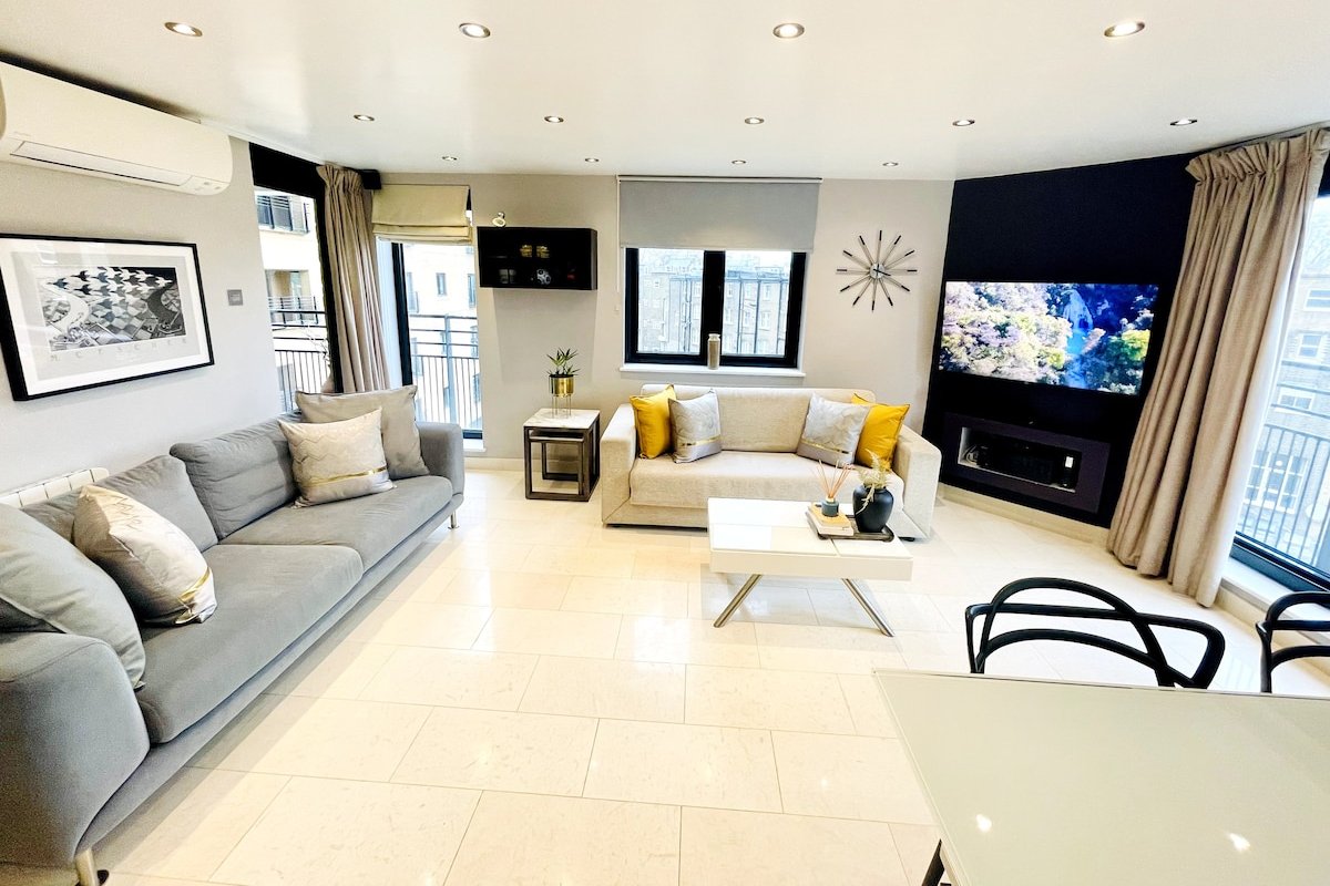 Modern 2 bed in Cromwell Road. gallery image 2
