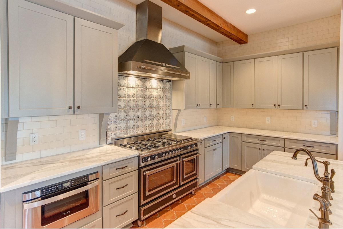 Mediterranean Oasis and Heated Pool gallery image 4