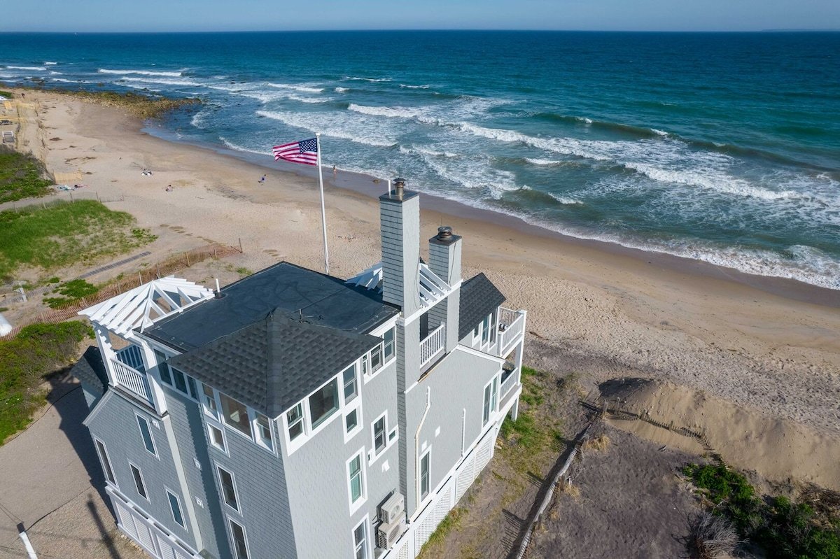 Luxury Beachfront Home in Green Hill, sleeps 10 gallery image 5