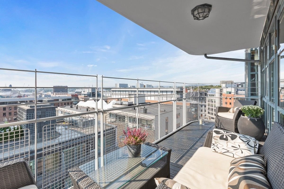 Aker Brygge Sea View – Elegant 2BR Apt, 9th Floor gallery image 5