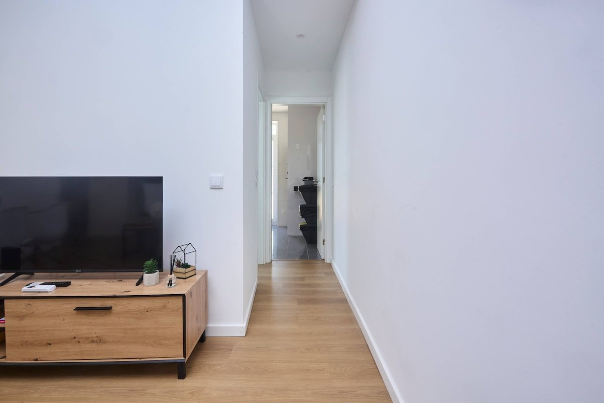 Oporto Yellow Villas 8 gallery image 5